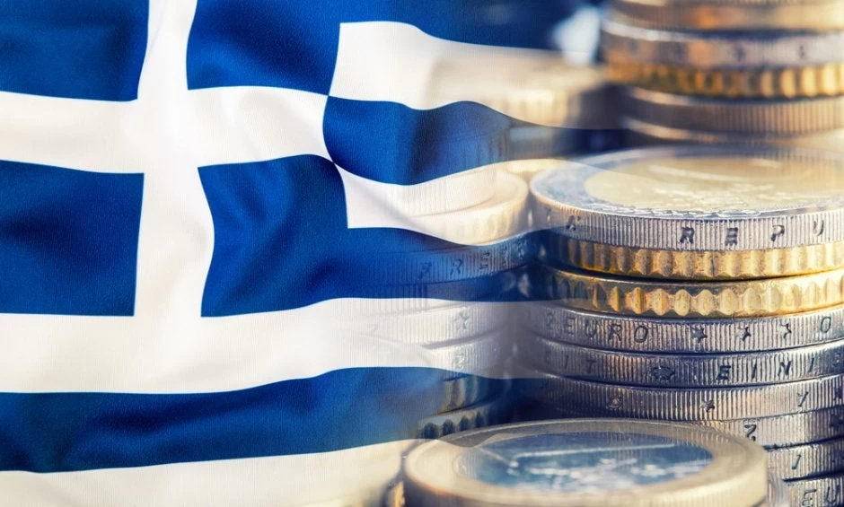 Κάθε πέρυσι και καλύτερα: Από το 2014 η ελληνική οικονομία επιβαρύνεται διαρκώς – Μοναδικό φαινόμενο στην Ευρώπη